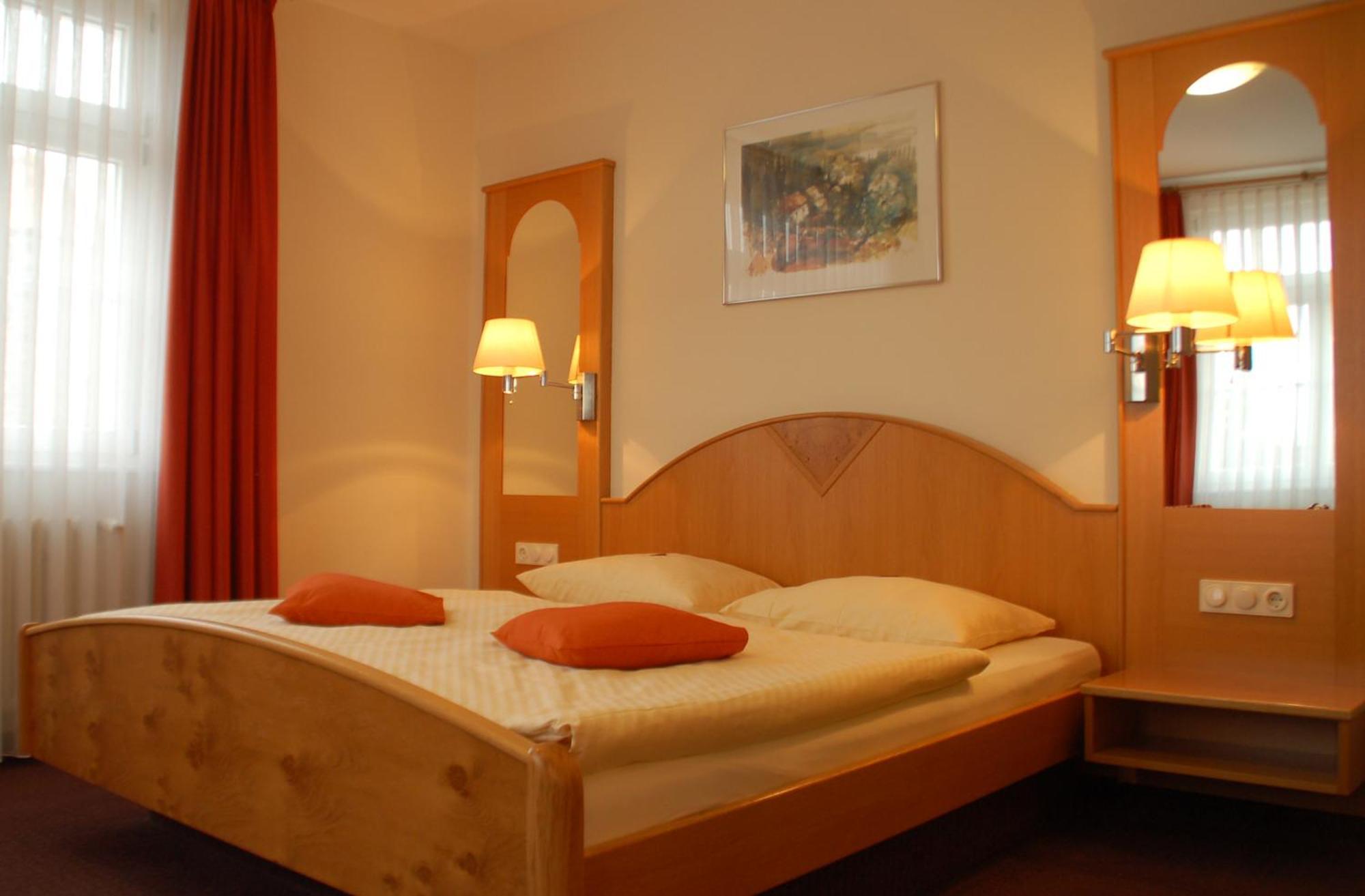 Landhotel Altes Wasserwerk GbR Freinsheim Zimmer foto